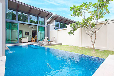 Garden, Pool and Terrace Area